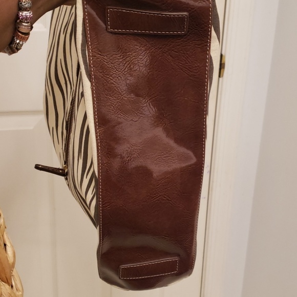 Liz Claiborne handbag - Picture 4 of 8